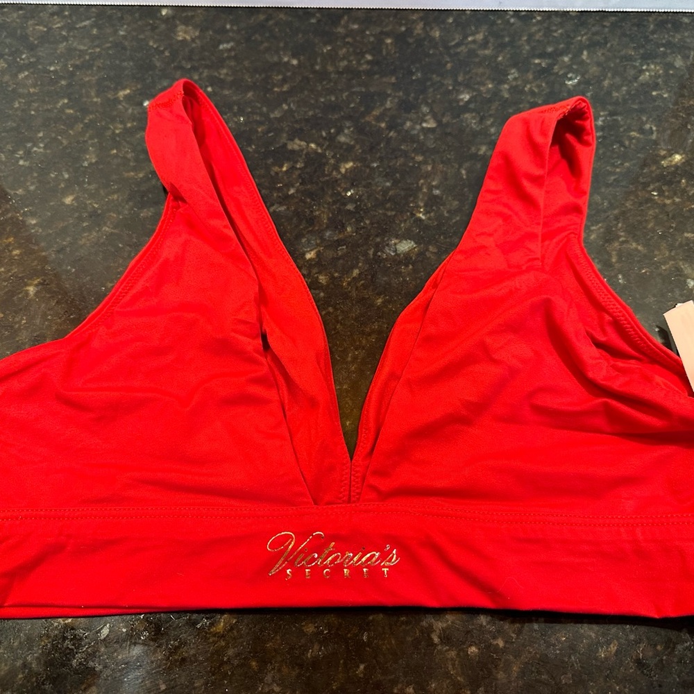 VICTORIA’S SECRET Bralette